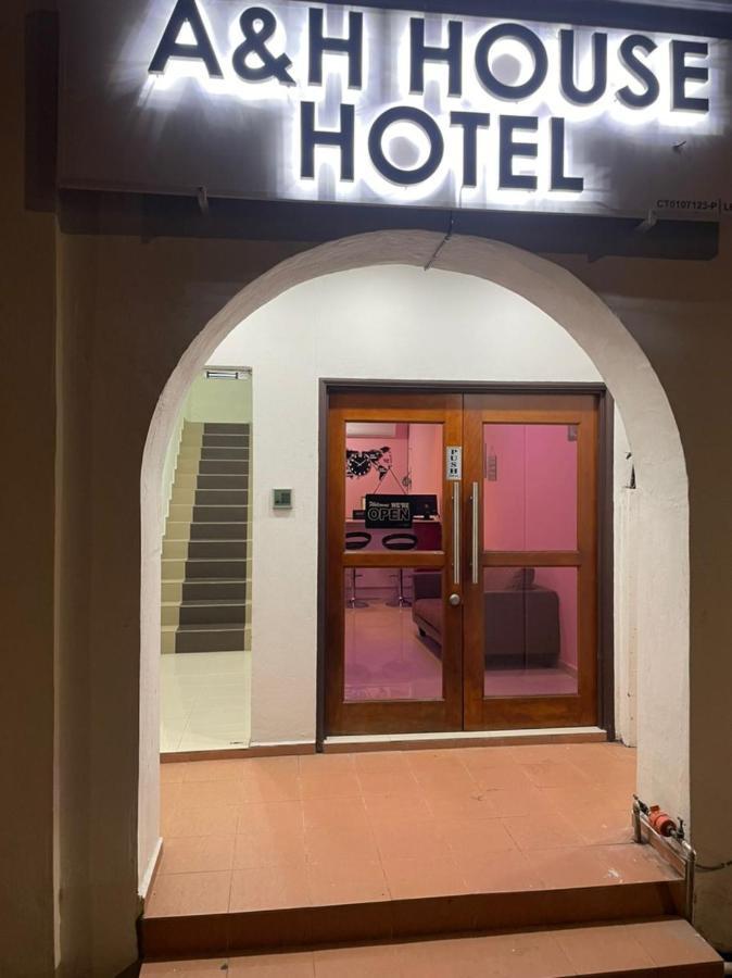 A&H House Hotel ملقا المظهر الخارجي الصورة